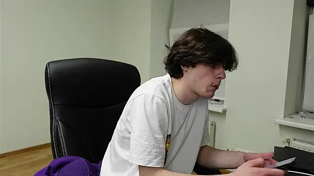 Snapshot of Daniel_Shawnn chatting on March 2026 08:53:01 PM Daniel Shawnn online show from March 2026 08:53:01 PM