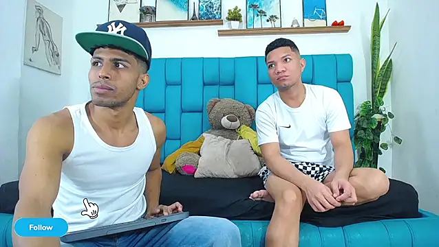 Interracial Snow Bunny online show from April 2026 09:16:02 PM