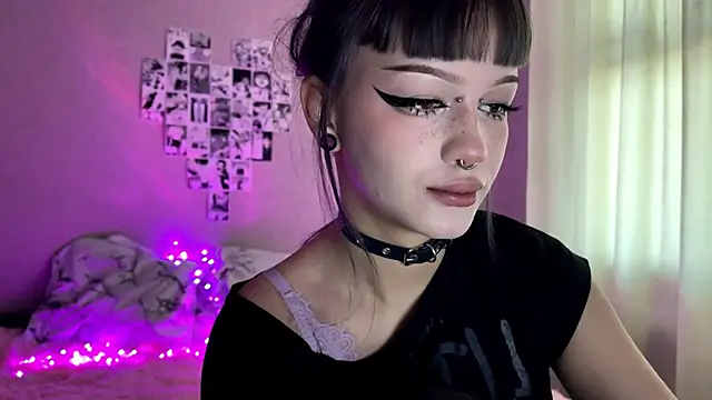 dieonisiaaaa online show from January 2026 06:50:02 AM