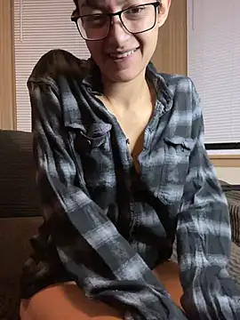 Snapshot of FaiiryArii chatting on January 2026 04:29:01 AM FaiiryArii online show from January 2026 04:29:01 AM