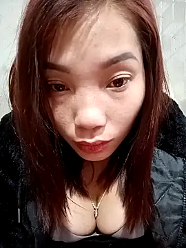 yeutinh00 online show from February 2026 04:21:02 PM