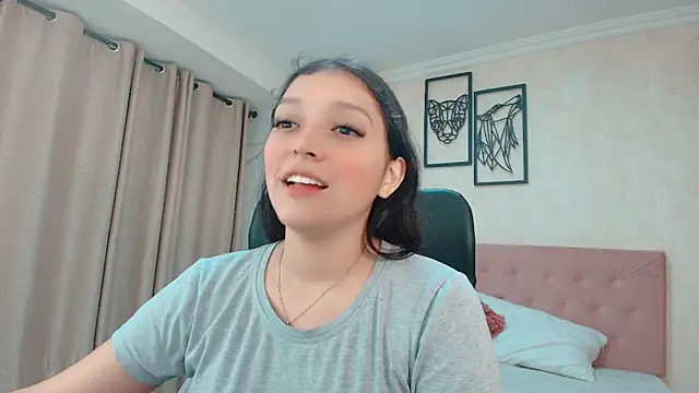 littlemolly walcott online show from May 2026 01:25:02 AM