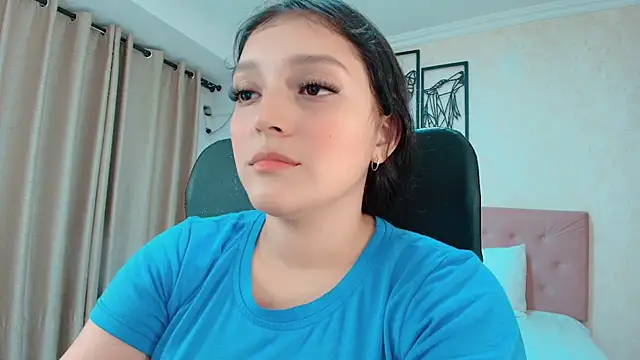 Snapshot of littlemolly_walcott chatting on July 2026 11:42:02 PM littlemolly walcott online show from July 2026 11:42:02 PM