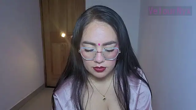 VelourNyx online show from April 2026 07:45:01 AM