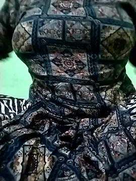 Snapshot of Sosmita- chatting on April 2026 06:41:01 PM Sosmita- online show from April 2026 06:41:01 PM