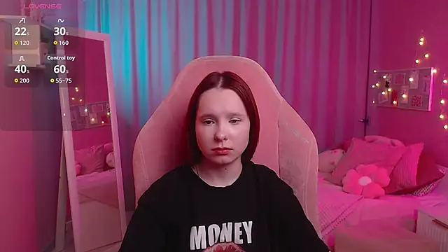 Snapshot of Haya_Harareet chatting on April 2026 07:39:01 AM Haya Harareet online show from April 2026 07:39:01 AM