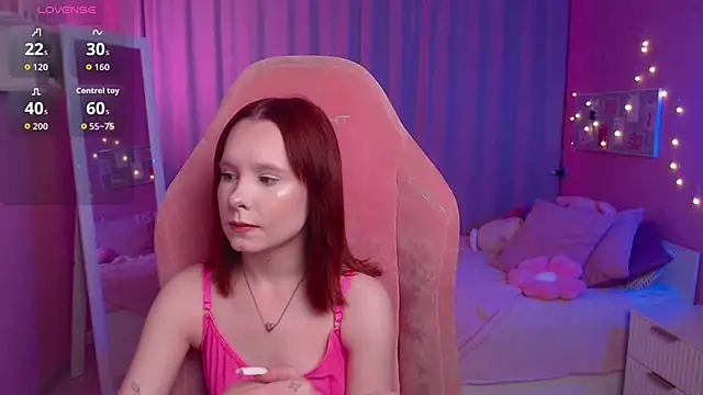 Snapshot of Haya_Harareet chatting on April 2026 06:11:01 AM Haya Harareet online show from April 2026 06:11:01 AM