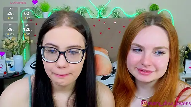 Snapshot of Mary_Dina chatting on April 2026 03:11:01 AM Mary Dina online show from April 2026 03:11:01 AM