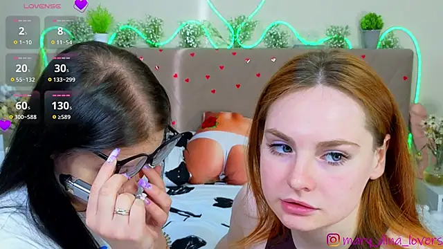 Snapshot of Mary_Dina chatting on April 2026 03:33:01 AM Mary Dina online show from April 2026 03:33:01 AM