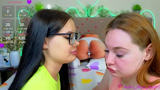 Snapshot of Mary_Dina chatting on April 2026 04:15:01 AM Mary Dina online show from April 2026 04:15:01 AM