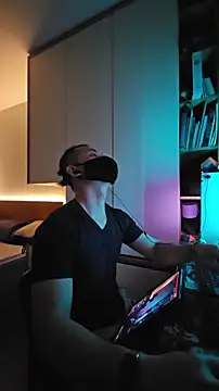 OnlyHand9x online show from February 2026 07:23:01 PM