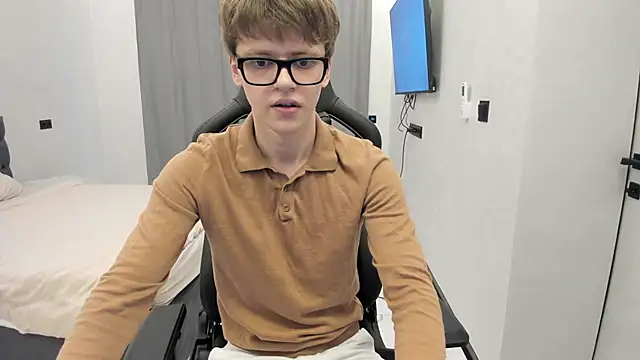 Snapshot of bonekoambalabu chatting on April 2026 04:04:02 PM bonekoambalabu online show from April 2026 04:04:02 PM