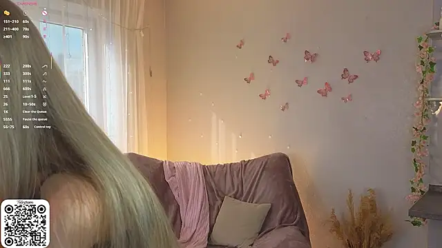 SirenThalassa online show from March 2026 07:25:02 AM