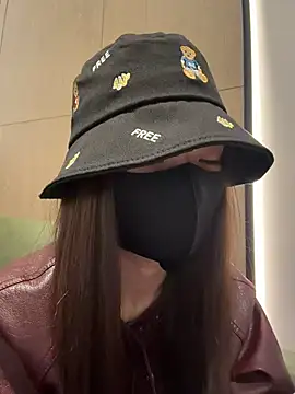 Snapshot of ZJbaby chatting on April 2026 01:11:01 PM ZJbaby online show from April 2026 01:11:01 PM