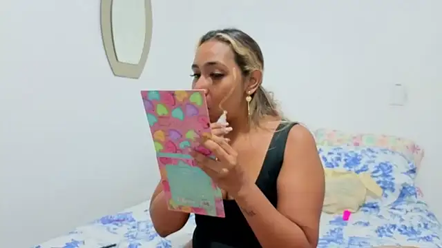 Snapshot of IsabelaAcosta chatting on April 2026 03:10:01 AM IsabelaAcosta online show from April 2026 03:10:01 AM