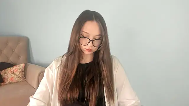 AugustaDakin online show from January 2026 12:43:01 PM