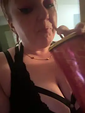 Snapshot of KittyCreamKisses chatting on March 2026 03:54:02 AM KittyCreamKisses online show from March 2026 03:54:02 AM