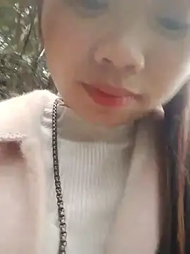 Snapshot of _Bong_02 chatting on March 2026 08:31:02 AM Bong 02 online show from March 2026 08:31:02 AM