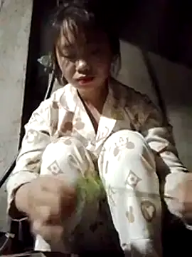 Snapshot of _Bong_02 chatting on March 2026 10:48:01 PM Bong 02 online show from March 2026 10:48:01 PM