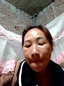 Fading roses online show from April 2026 03:06:01 PM