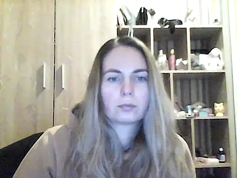 VikiLove765 online show from January 2026 07:17:02 PM