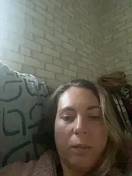 VikiLove765 online show from February 2026 05:24:01 AM