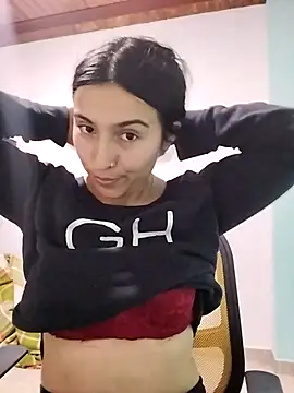 Snapshot of Emily_Gree chatting on March 2026 07:57:02 PM Emily Gree online show from March 2026 07:57:02 PM