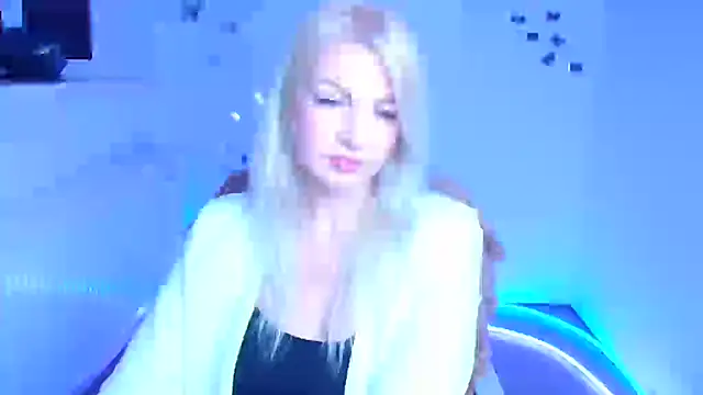 Madonna Fire online show from February 2026 12:44:02 PM