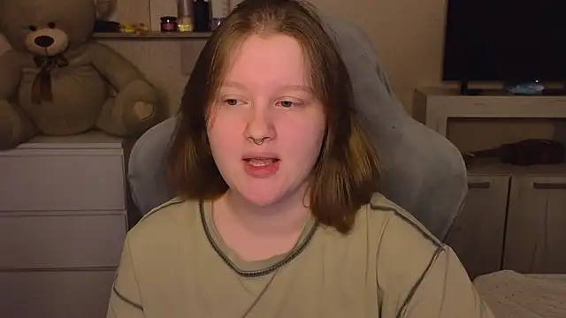 Snapshot of Ol1via chatting on March 2026 01:55:01 AM Ol1via online show from March 2026 01:55:01 AM