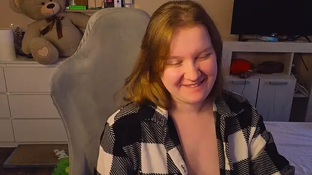 Snapshot of Ol1via chatting on April 2026 02:55:01 AM Ol1via online show from April 2026 02:55:01 AM