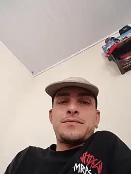Fefe2805 online show from May 2026 03:30:02 PM