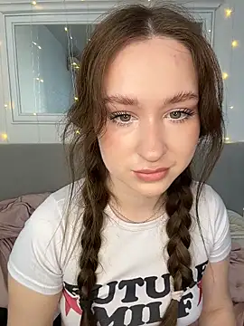 cuteeyesbaby online show from February 2026 07:17:01 AM