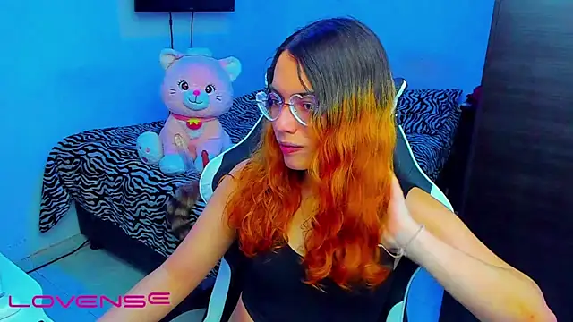 Snapshot of lillykittyyy chatting on April 2026 03:09:02 AM lillykittyyy online show from April 2026 03:09:02 AM