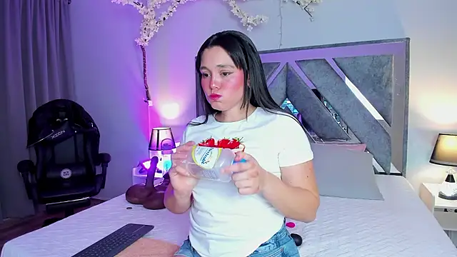 Astrid williams online show from March 2026 03:12:01 AM