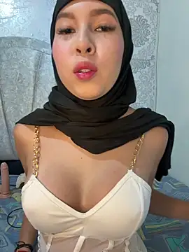 Snapshot of Shann_95 chatting on March 2026 11:32:01 PM Shann 95 online show from March 2026 11:32:01 PM