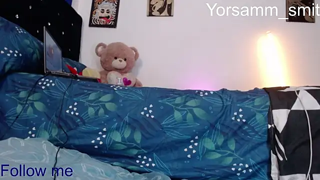 Snapshot of yorsamm_smit chatting on April 2026 02:20:01 AM yorsamm smit online show from April 2026 02:20:01 AM