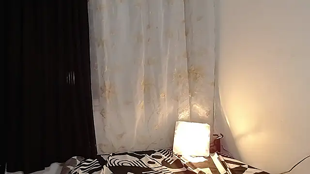 Snapshot of yorsamm_smit chatting on April 2026 06:19:01 AM yorsamm smit online show from April 2026 06:19:01 AM