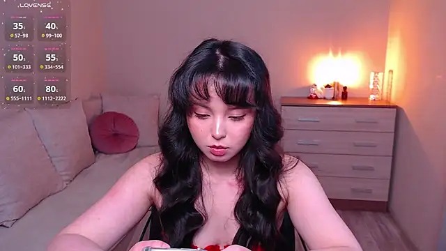 Snapshot of lia_hetty chatting on April 2026 04:12:01 PM lia hetty online show from April 2026 04:12:01 PM