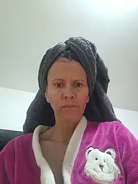 Snapshot of cintia_love chatting on April 2026 05:43:01 PM cintia love online show from April 2026 05:43:01 PM