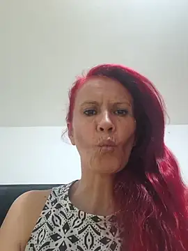 Snapshot of cintia_love chatting on April 2026 08:59:01 PM cintia love online show from April 2026 08:59:01 PM