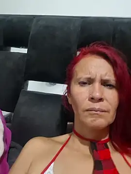 Snapshot of cintia_love chatting on April 2026 10:23:02 PM cintia love online show from April 2026 10:23:02 PM