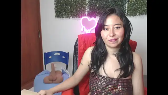 Snapshot of LolaOpalX chatting on January 2026 12:04:01 AM LolaOpalX online show from January 2026 12:04:01 AM