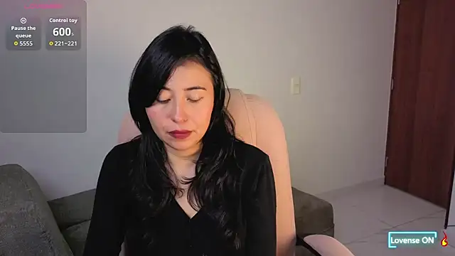 Snapshot of LolaOpalX chatting on June 2026 01:16:02 AM LolaOpalX online show from June 2026 01:16:02 AM