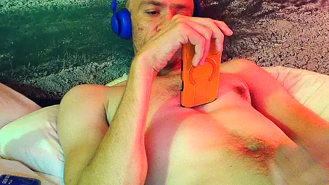 Snapshot of cloudyplay661 chatting on April 2026 11:00:02 AM cloudyplay661 online show from April 2026 11:00:02 AM