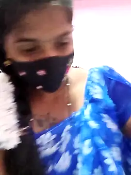 Snapshot of Tamil_Hot_Anu chatting on April 2026 06:13:01 AM Tamil Hot Anu online show from April 2026 06:13:01 AM