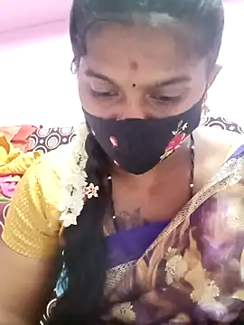 Snapshot of Tamil_Hot_Anu chatting on April 2026 06:21:01 PM Tamil Hot Anu online show from April 2026 06:21:01 PM