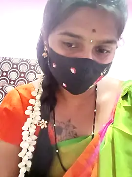 Snapshot of Tamil_Hot_Anu chatting on April 2026 03:28:02 PM Tamil Hot Anu online show from April 2026 03:28:02 PM