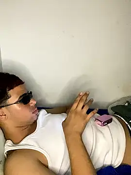 lzinho9153 online show from February 2026 03:10:01 AM