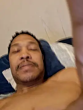 moneyboi1988 online show from February 2026 03:44:02 AM