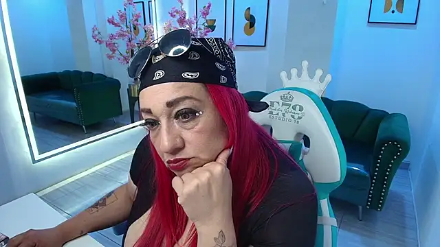 Hannah andrews online show from January 2026 07:30:01 PM